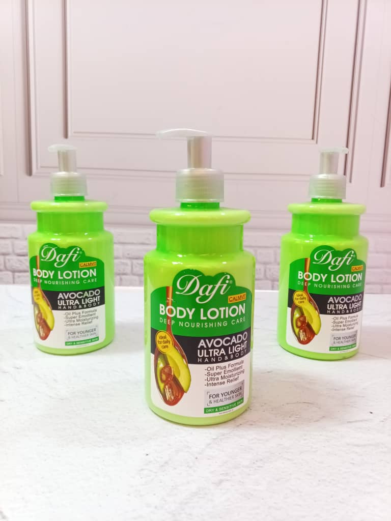 لوسیون بدن آووکادو دافی (پوست خشک)