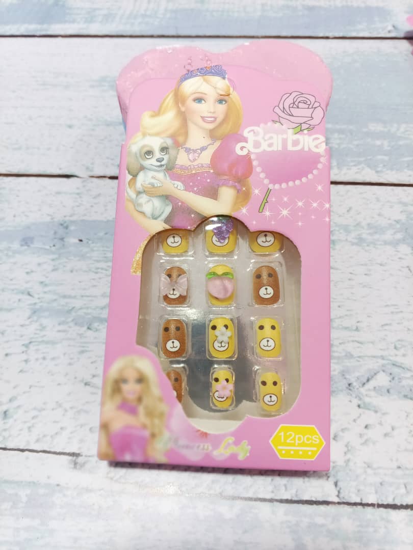 ناخن بچگانه